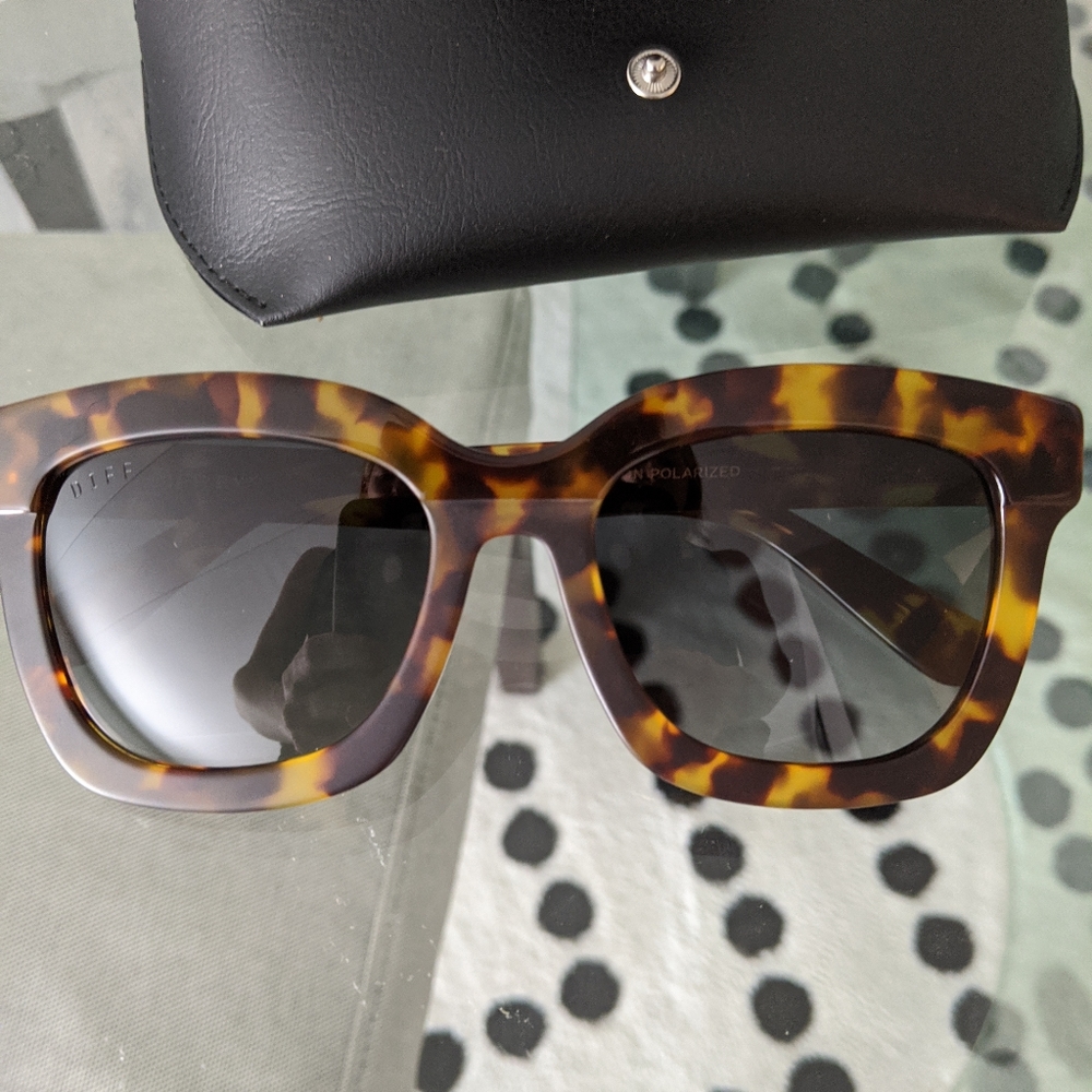 New DIFF Sunglasses - Carson